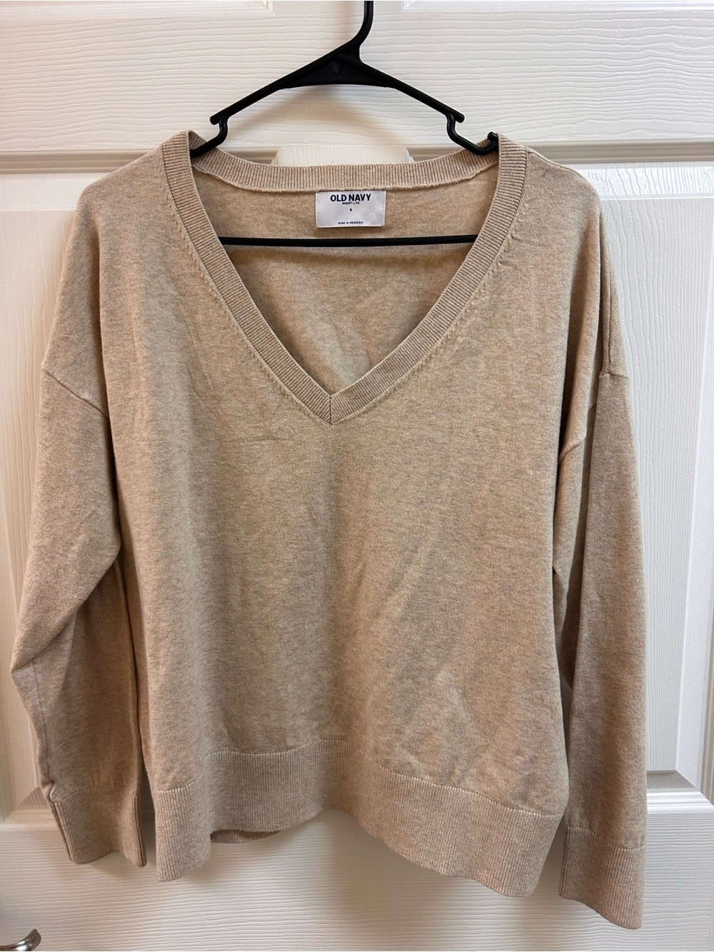 Old Navy SoSoft Lite Loose V-Neck Sweater